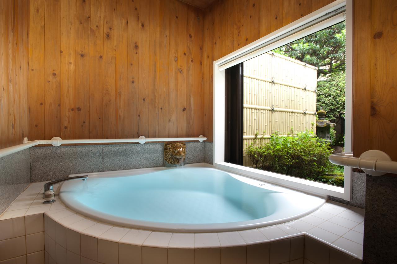 Kappou Ryokan Ritouen Ureshino Exterior photo