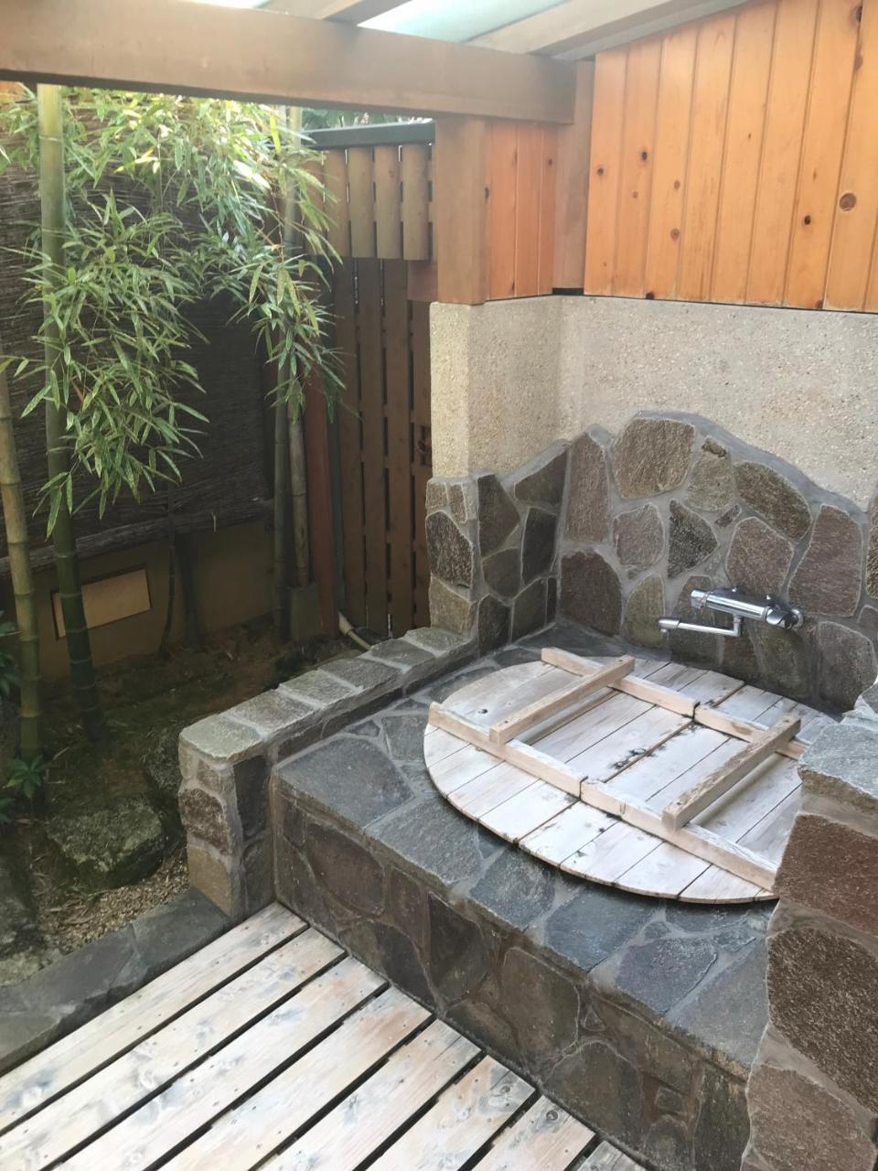 Kappou Ryokan Ritouen Ureshino Exterior photo
