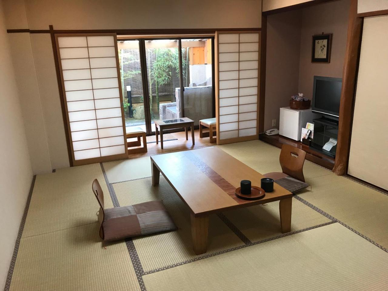 Kappou Ryokan Ritouen Ureshino Exterior photo